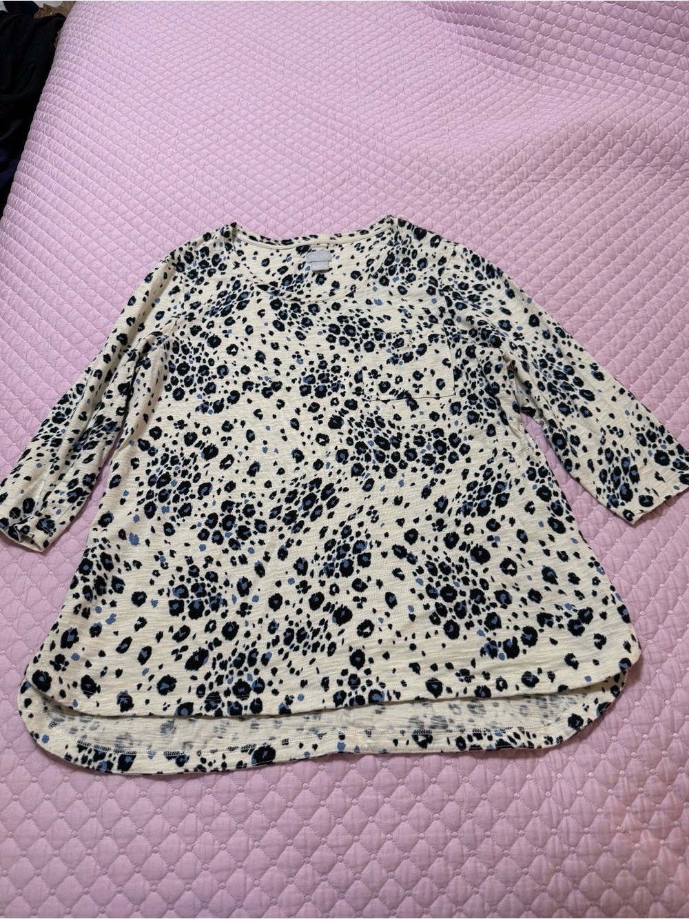 Chico's black, blue and cream leopard print tee